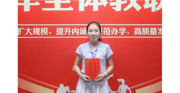 向身边榜样学习 | 四月先进个人事迹展播