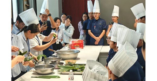 粽叶飘香，情满校园 —— 郑州时代科技中等专业学校传统文化体验活动圆满举行
